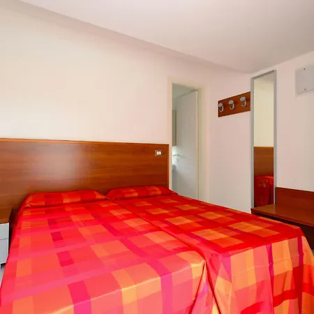 Parco Hemingway-16 By Interhome