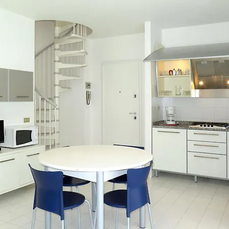 Parco Hemingway-16 By Interhome 公寓 *